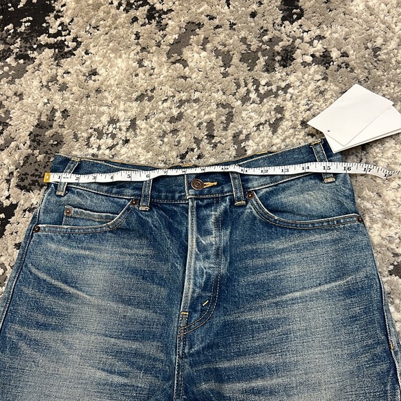 CELINE WESLEY SHORTS IN UNION WASH DENIM
VINTAGE UNION WASH - Picture 9 of 11